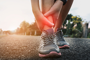 Sprains & Strains Treatment in the Nassau County, NY: Bellmore, North Bellmore, Merrick, North Merrick, Wantagh, North Wantagh, Roosevelt, Freeport, Seaford areas